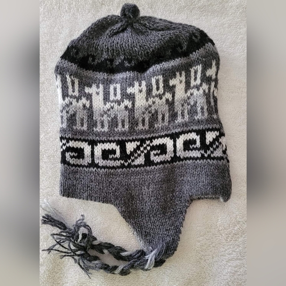 Chullos from Peru - Picture 2 of 3